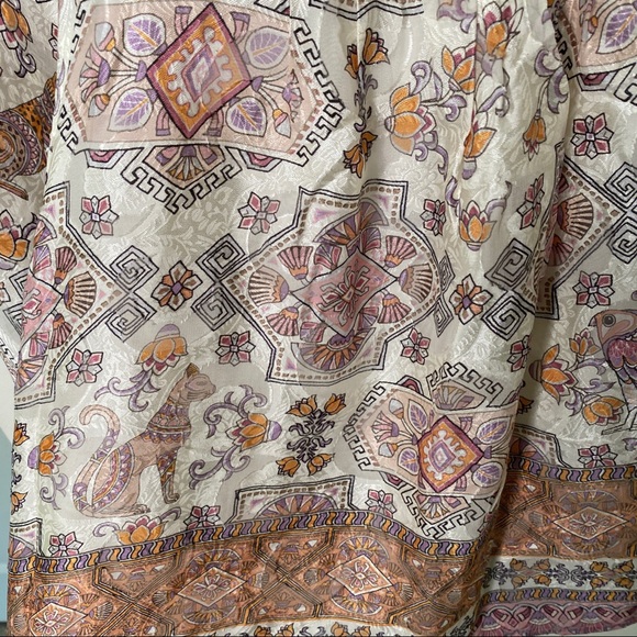 ANTHROPOLOGIE Egyptian print flowy silk blouse - Picture 4 of 8